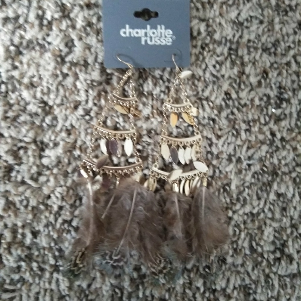 Jewelry - Picture 2 of 4